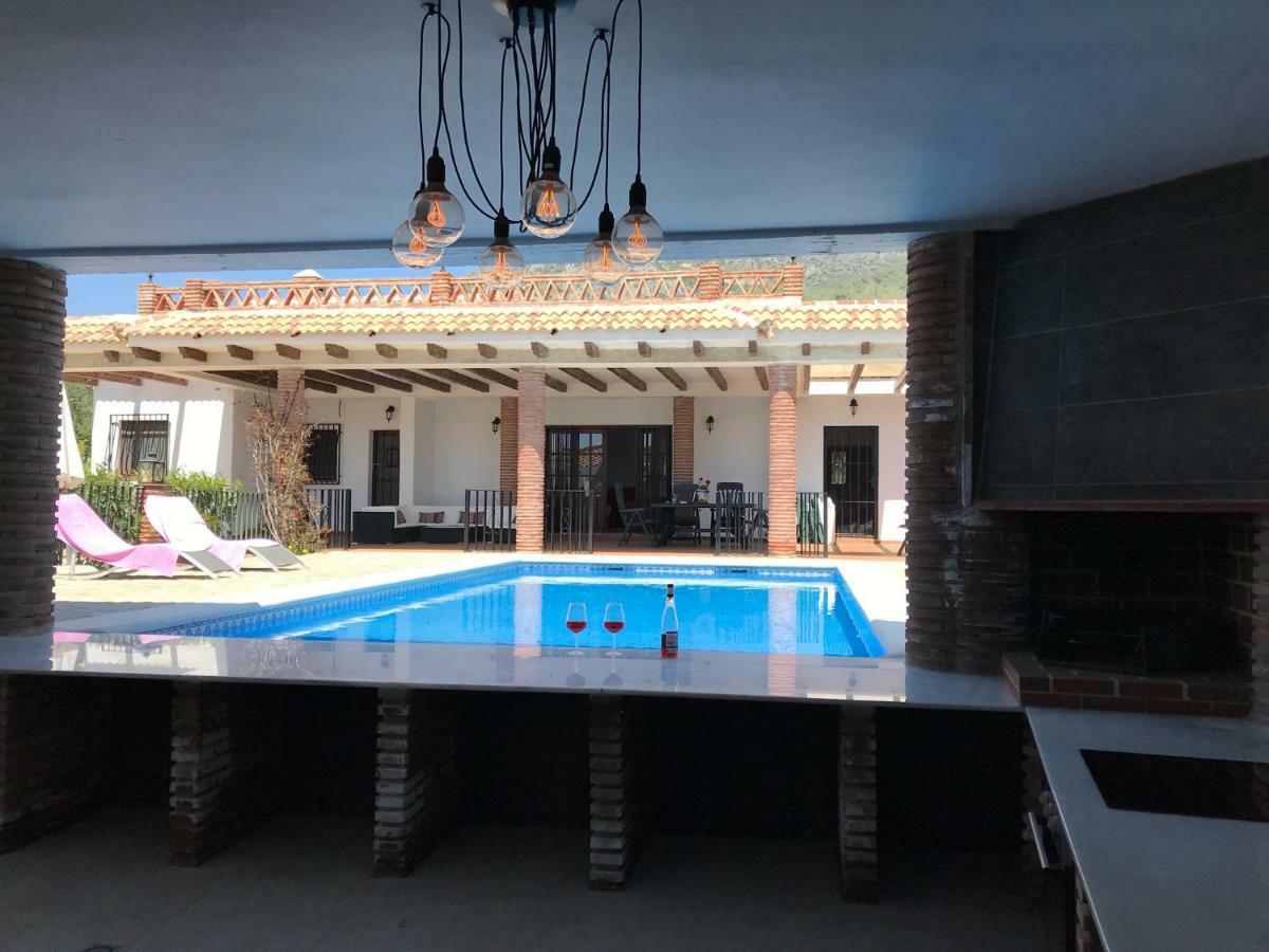 Villa Zahar Периана Экстерьер фото