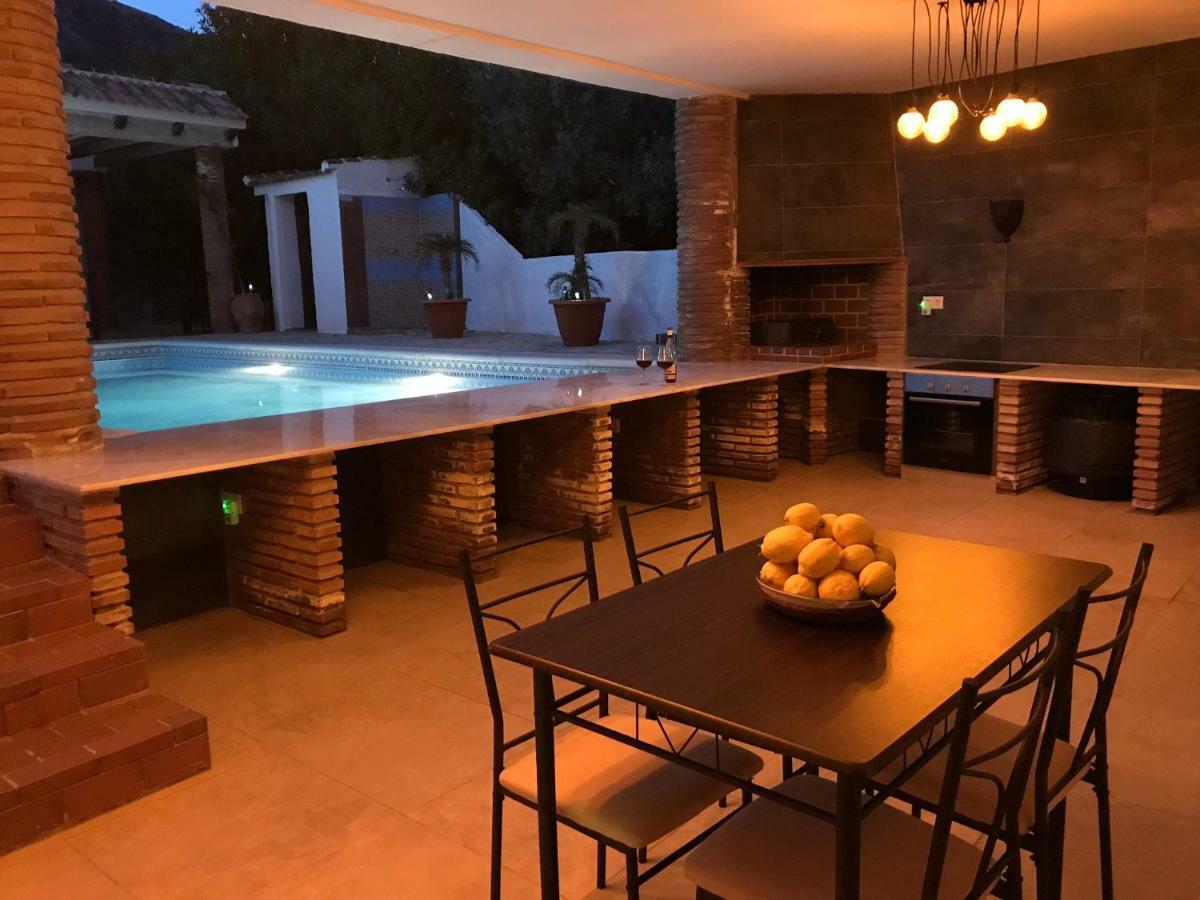 Villa Zahar Периана Экстерьер фото